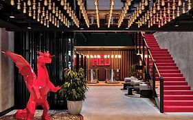 Radisson Red Hotel & Radisson Red Apartments, Krakow